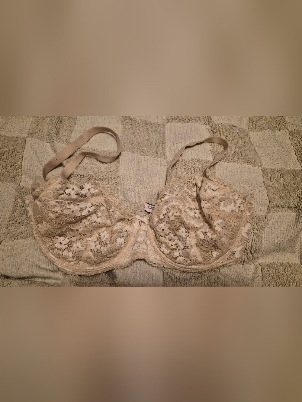 Victoria's Secret Unlined Lace Underwire Bra in Beige